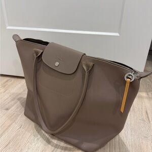 Longchamp Elegant Brown Tote